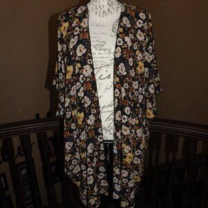 women's FOREVER 21 floral kimono size small NEW with tags!